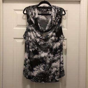 NWT Lane Bryant sleeveless blouse size 22/24